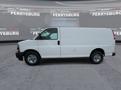Used 2019 GMC Savana 2500 w/ Driver Convenience Package RWD image 5