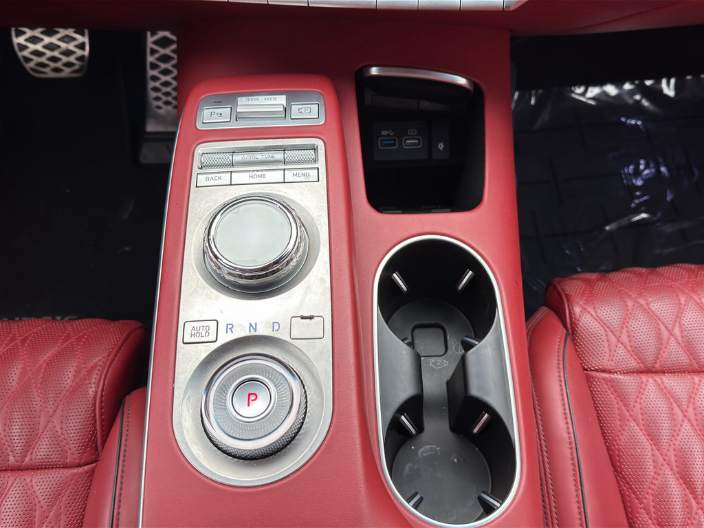 Used 2023 Genesis GV70 3.5T Sport w/ Sport Prestige Package AWD/4WD image 17