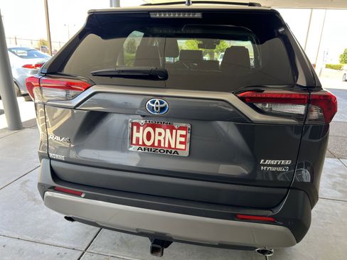 Used 2024 Toyota RAV4 Limited w/ Advanced Technology Package AWD/4WD image 5