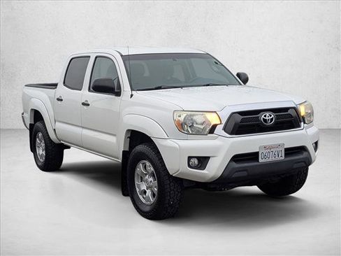 Used 2015 Toyota Tacoma 4x4 Double Cab image 3