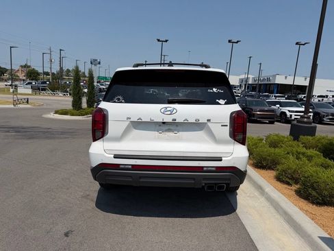 Certified 2023 Hyundai Palisade Limited AWD/4WD image 3