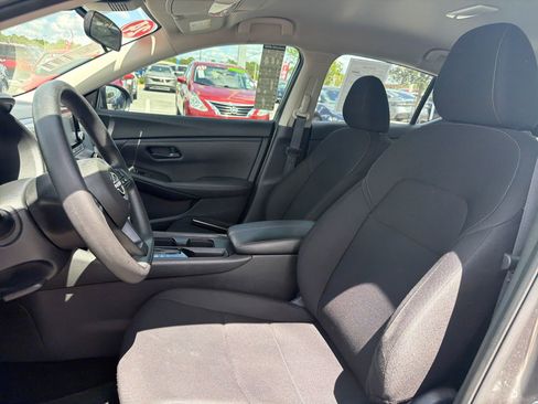 Certified 2024 Nissan Sentra S FWD image 17