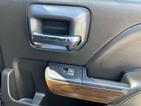 Used 2018 GMC Sierra 2500 Denali image 43