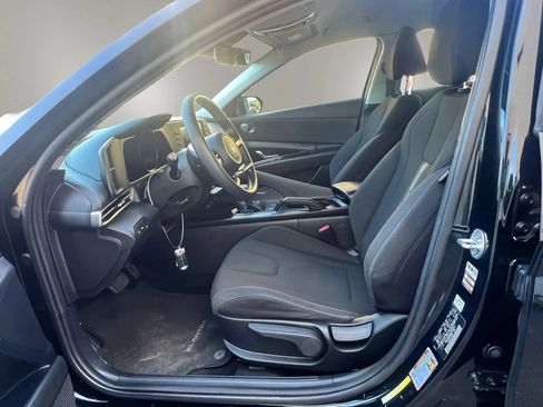 Used 2022 Hyundai Elantra SEL FWD image 24