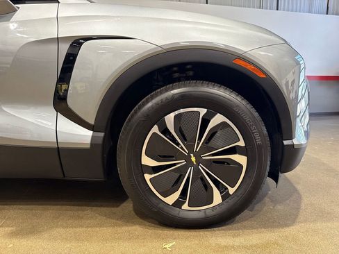 Used 2024 Chevrolet Blazer EV LT AWD/4WD image 61