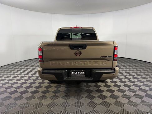 Used 2024 Nissan Frontier PRO-4X w/ Pro Convenience Package image 8