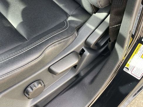 Used 2025 Ford Bronco Big Bend image 14