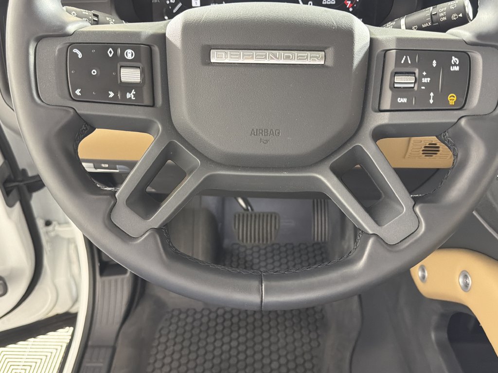Certified 2025 Land Rover Defender 110 S AWD/4WD image 26