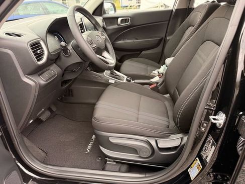 New 2026 Hyundai Venue SEL FWD image 6