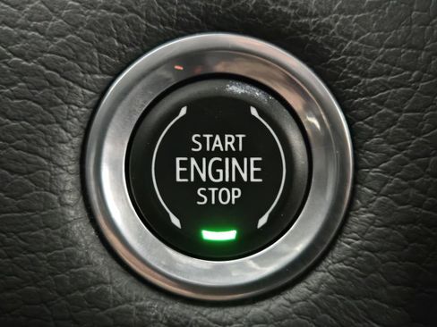 Used 2023 GMC Yukon XL Denali RWD image 21