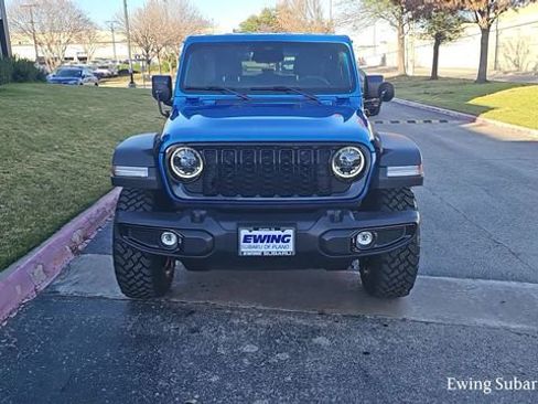 Used 2025 Jeep Wrangler Willys image 6