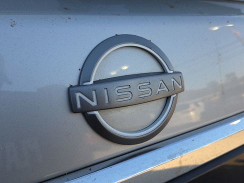 Used 2024 Nissan Armada SL w/ Captain's Chairs Package RWD image 32
