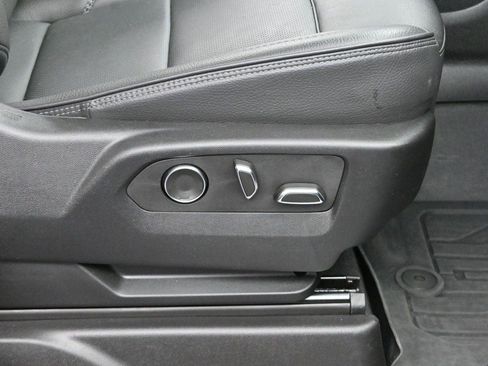 Used 2024 GMC Yukon Denali AWD/4WD image 36