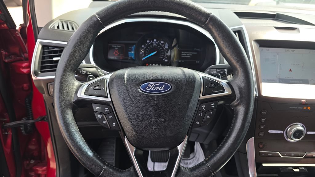 Used 2020 Ford Edge Titanium AWD/4WD image 14