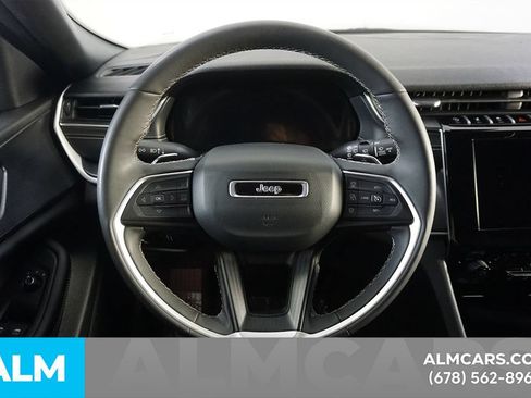 Used 2025 Jeep Grand Cherokee Altitude AWD/4WD image 25