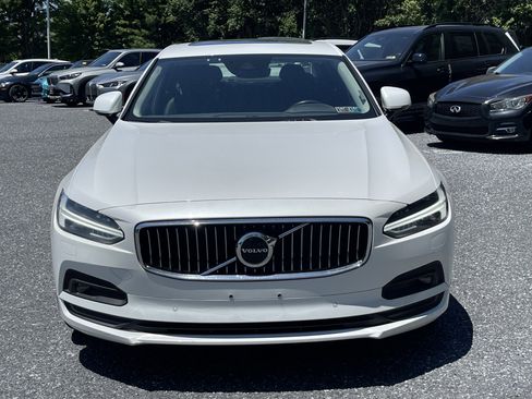 Used 2021 Volvo S90 T6 Momentum AWD/4WD image 2