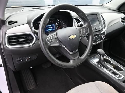 Used 2024 Chevrolet Equinox LS w/ LS Convenience Package FWD image 23