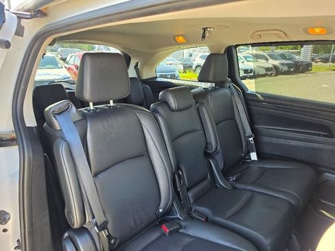 Used 2025 Honda Odyssey EX-L image 16