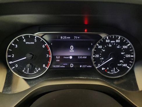Used 2023 Nissan Rogue SV AWD/4WD image 23