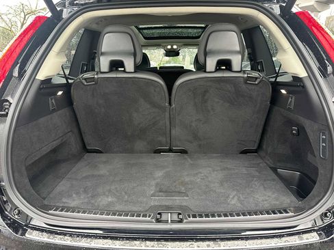 Certified 2024 Volvo XC90 T8 Ultimate image 14