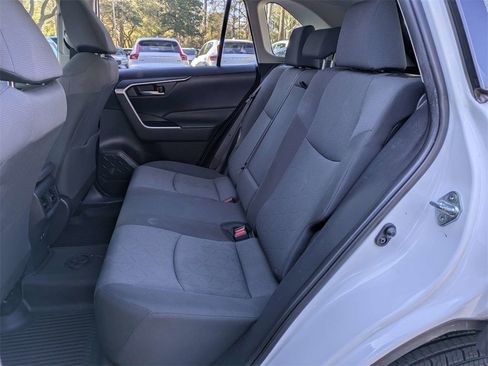 Used 2019 Toyota RAV4 XLE w/ Convenience Package image 15