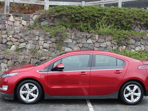 Used 2014 Chevrolet Volt Premium w/ Premium Trim Package image 6