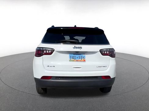 Used 2025 Jeep Compass Limited image 12