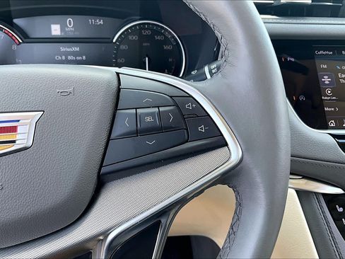 Used 2023 Cadillac XT5 Premium Luxury FWD image 24