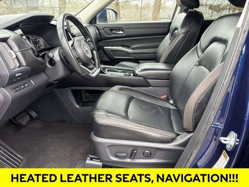 Used 2023 Nissan Pathfinder SL w/ Lighting Package (N92) AWD/4WD image 9