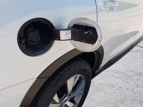 Used 2019 Subaru Ascent Premium AWD/4WD image 21