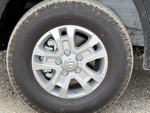 New 2026 RAM ProMaster 1500 w/ Quick Order Package 22G SLT image 22