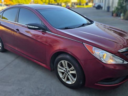 Used 2014 Hyundai Sonata GLS w/ Popular Equipment Group 2 FWD image 1
