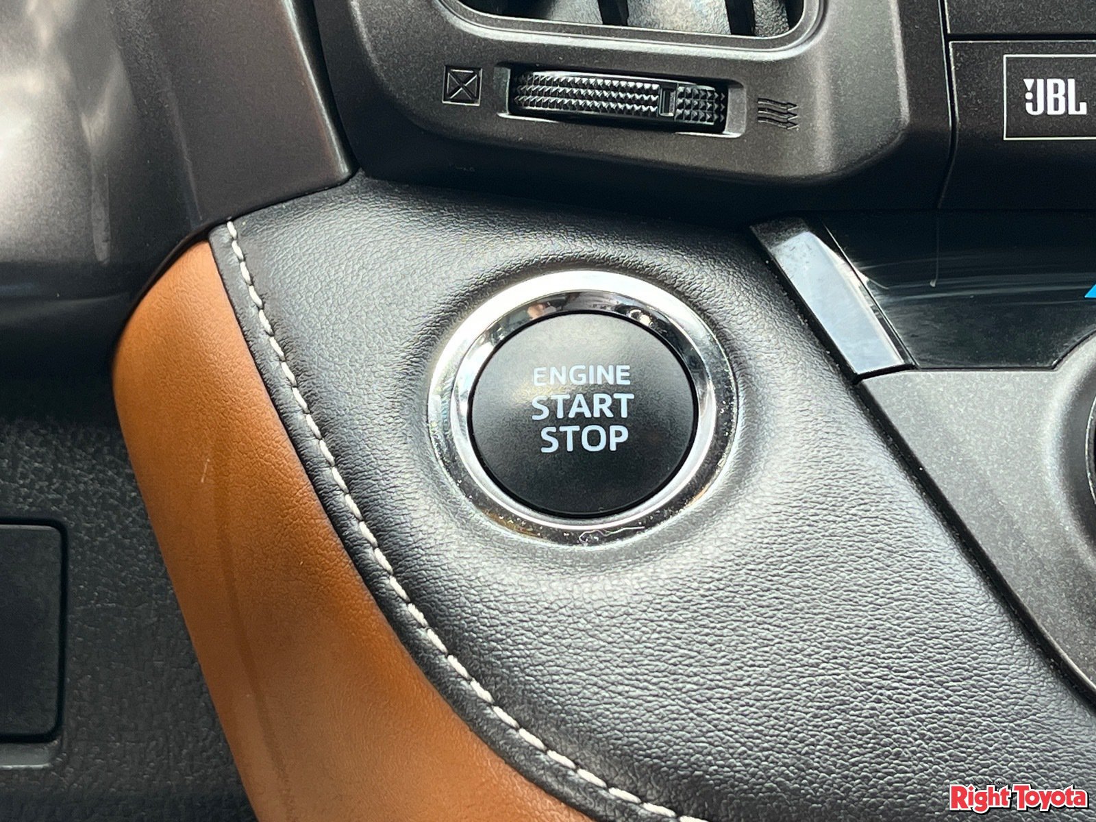 Certified 2017 Toyota RAV4 SE FWD image 26