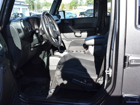 Used 2017 Jeep Wrangler Unlimited Sport w/ Quick Order Package 24S image 12