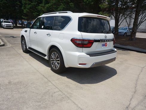 Used 2024 Nissan Armada SL w/ Captain's Chairs Package AWD/4WD image 22