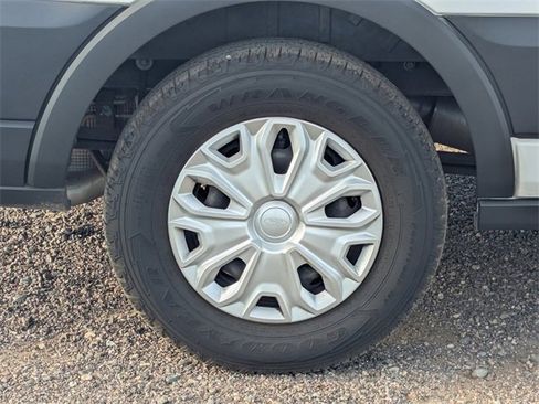 Used 2016 Ford Transit 350 XL image 9