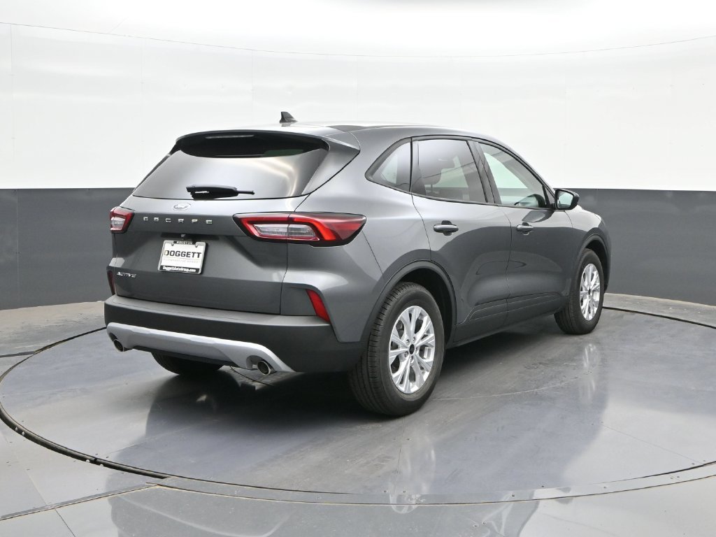 Used 2025 Ford Escape Active FWD image 11