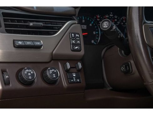 Used 2019 GMC Yukon Denali w/ Denali Ultimate Package AWD/4WD image 23