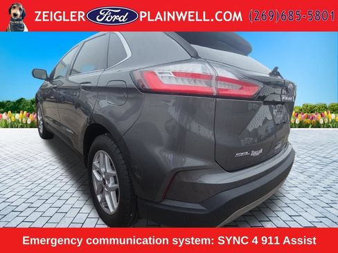 Used 2023 Ford Edge SEL AWD/4WD image 5