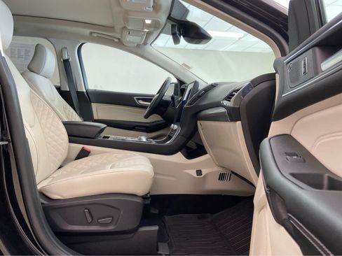 Used 2023 Ford Edge Titanium w/ Equipment Group 301A AWD/4WD image 19