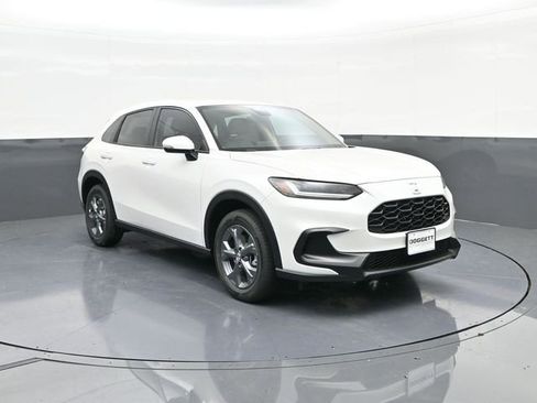 New 2026 Honda HR-V LX image 18