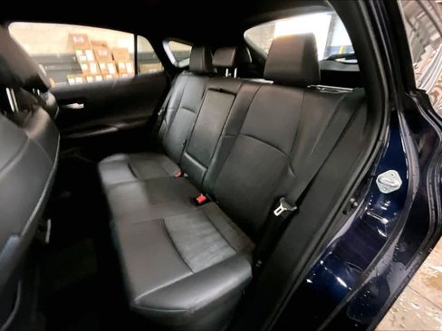 Used 2021 Toyota Venza XLE image 27