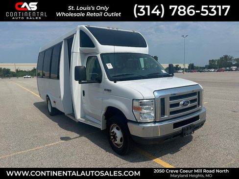 Used 2017 Ford E-450 and Econoline 450 Super Duty w/ Shuttle Bus Prep Package RWD image 1