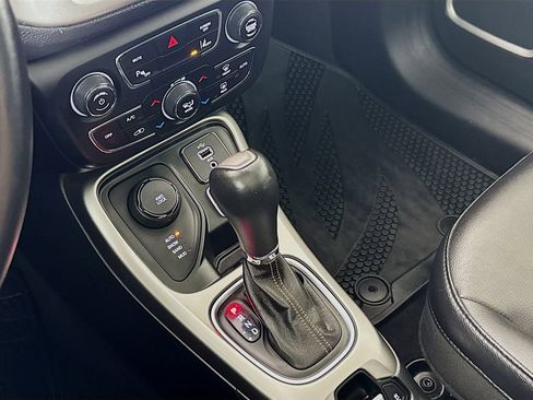 Used 2017 Jeep Compass Latitude w/ Popular Equipment Group image 21