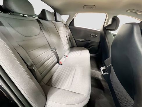 Used 2025 Kia K4 EX image 28