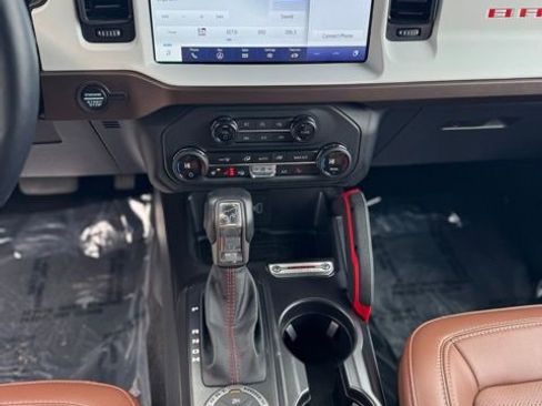 Certified 2024 Ford Bronco Heritage Edition image 19