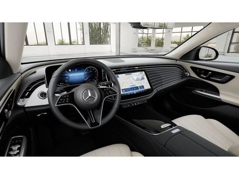 New 2026 Mercedes-Benz E 350 4MATIC Sedan image 3