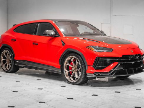 Used 2024 Lamborghini Urus Performante AWD/4WD image 3