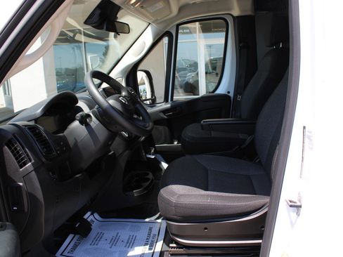 Used 2023 RAM ProMaster 2500 image 12