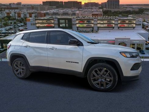 New 2026 Jeep Compass Latitude w/ Sun and Sound Group AWD/4WD image 1